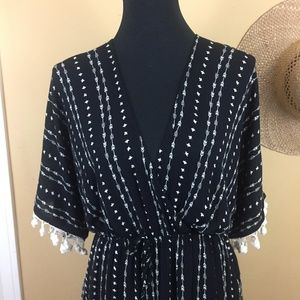Essue Black/White Arrow Print Jumpsuit Romper NWT